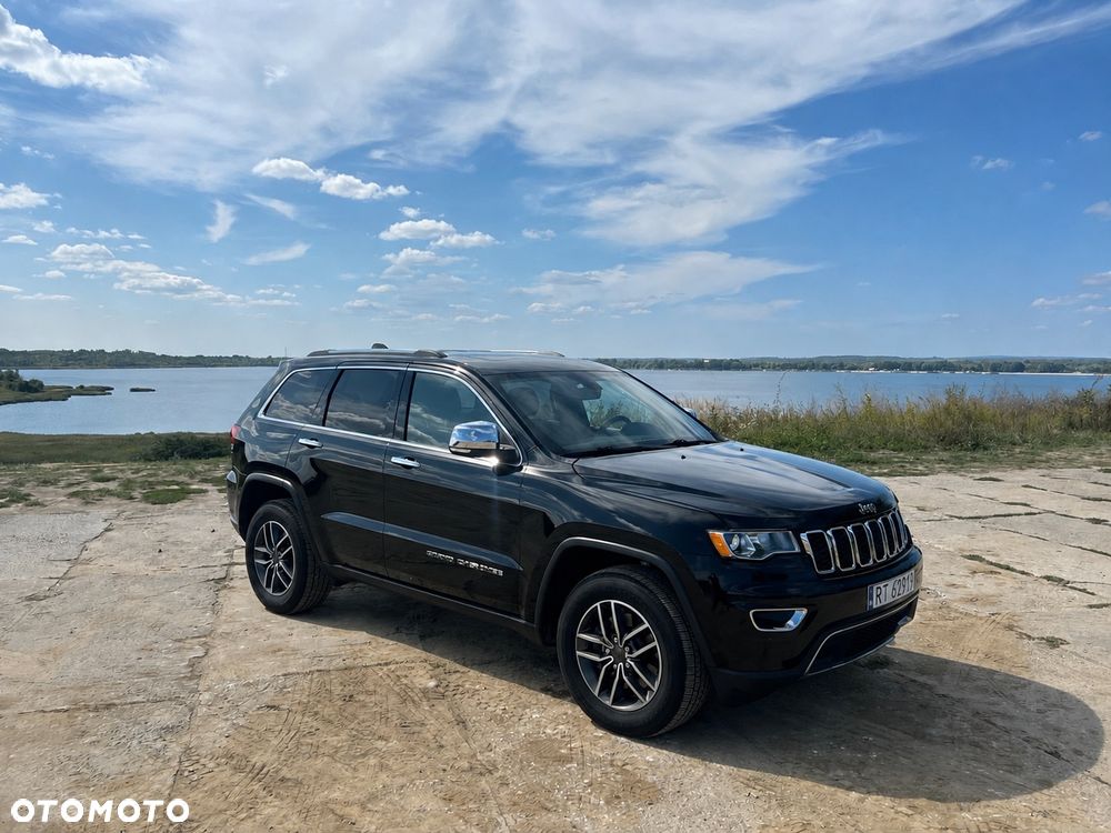 Jeep Grand Cherokee - 1