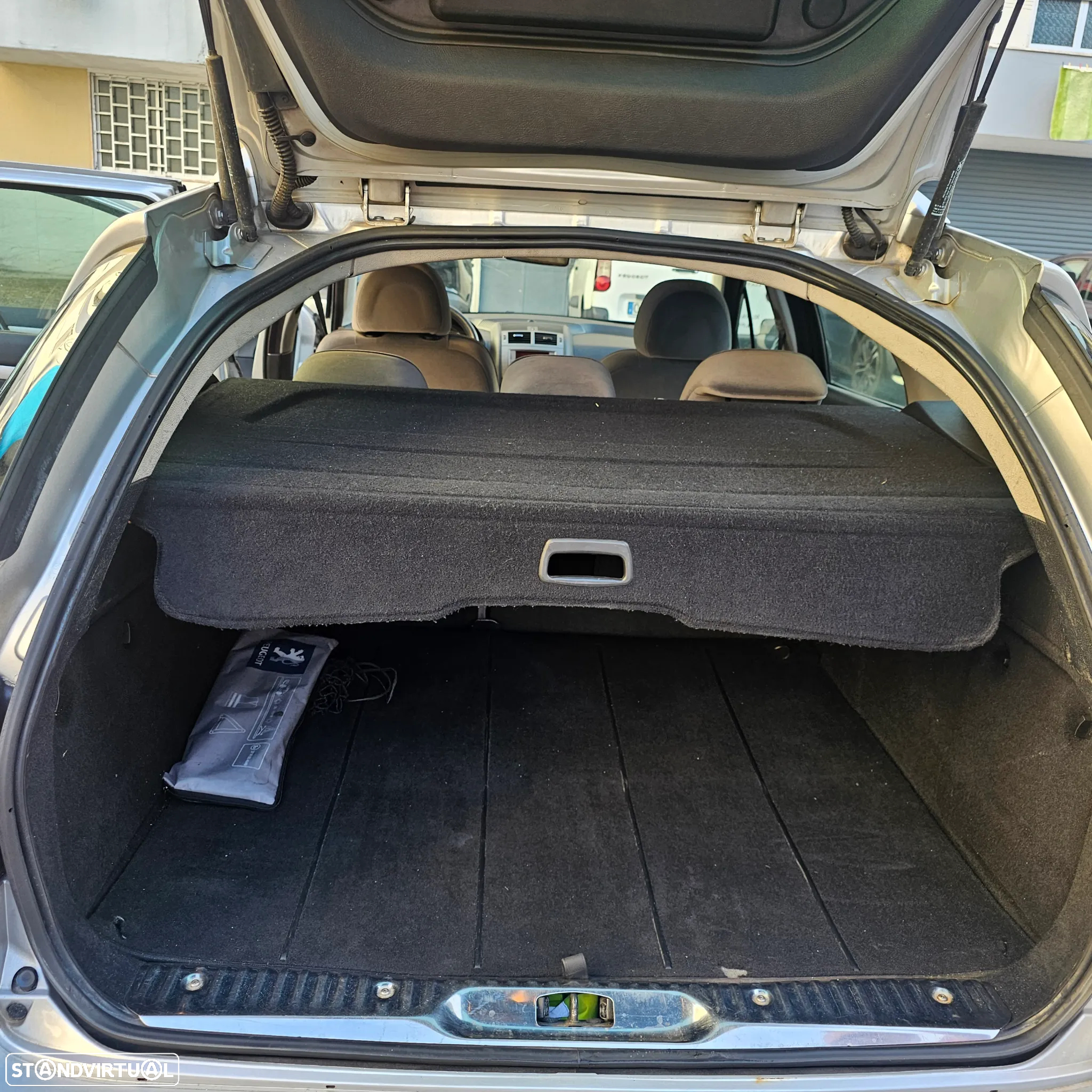 Peugeot 407 SW 1.6 HDi Navteq - 25