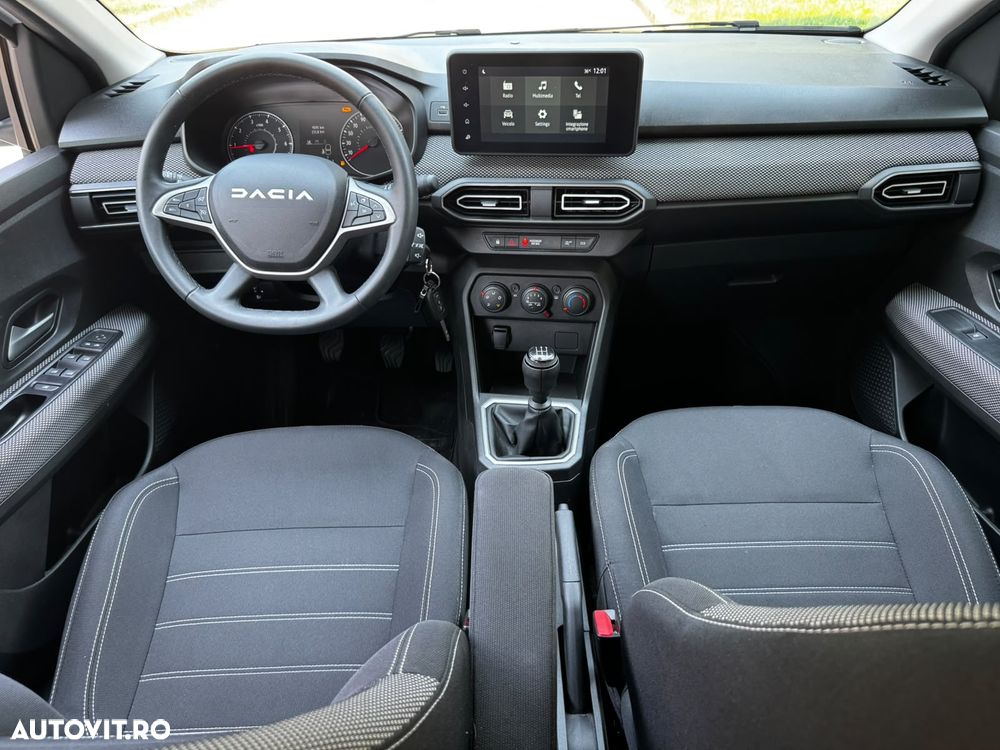 Dacia Sandero - 6