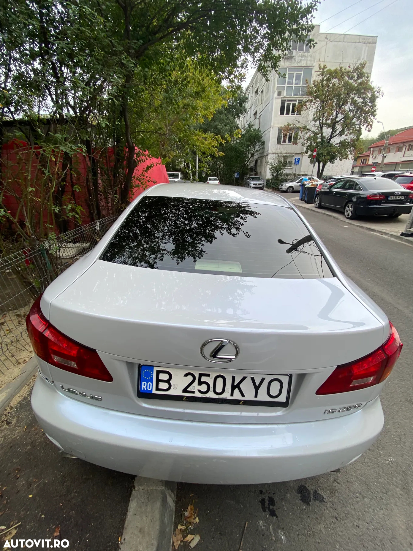 Lexus Seria IS 250 2.5 V6 Aut Luxury - 6