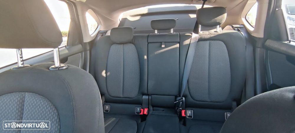 BMW 216 Active Tourer - 12