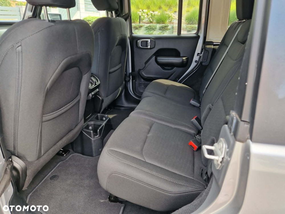 Jeep Wrangler 2.0 T-GDI Hardtop AWD Automatik Sport - 9