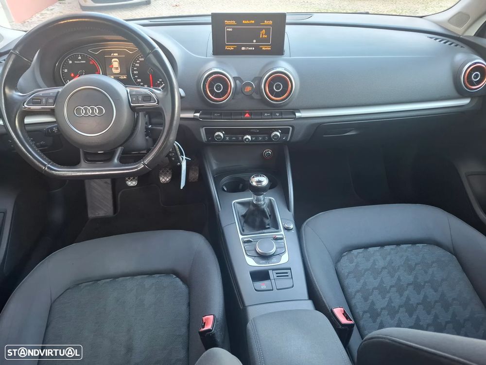 Audi A3 Limousine 1.6 TDI Advance - 7