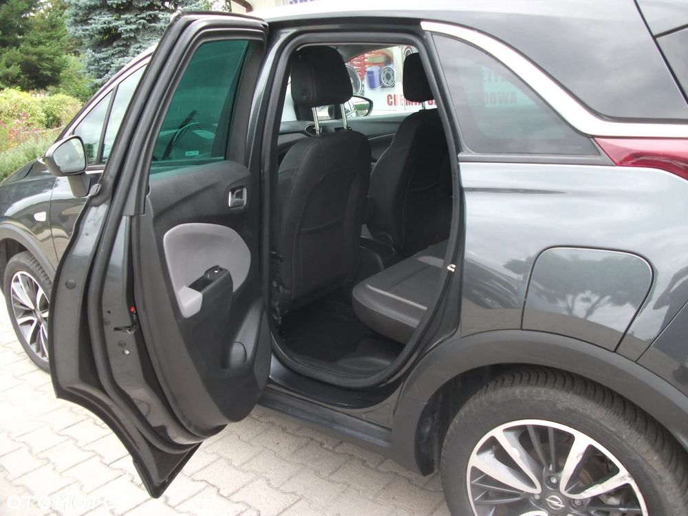 Opel Crossland X 1.2 T Action S&S - 9