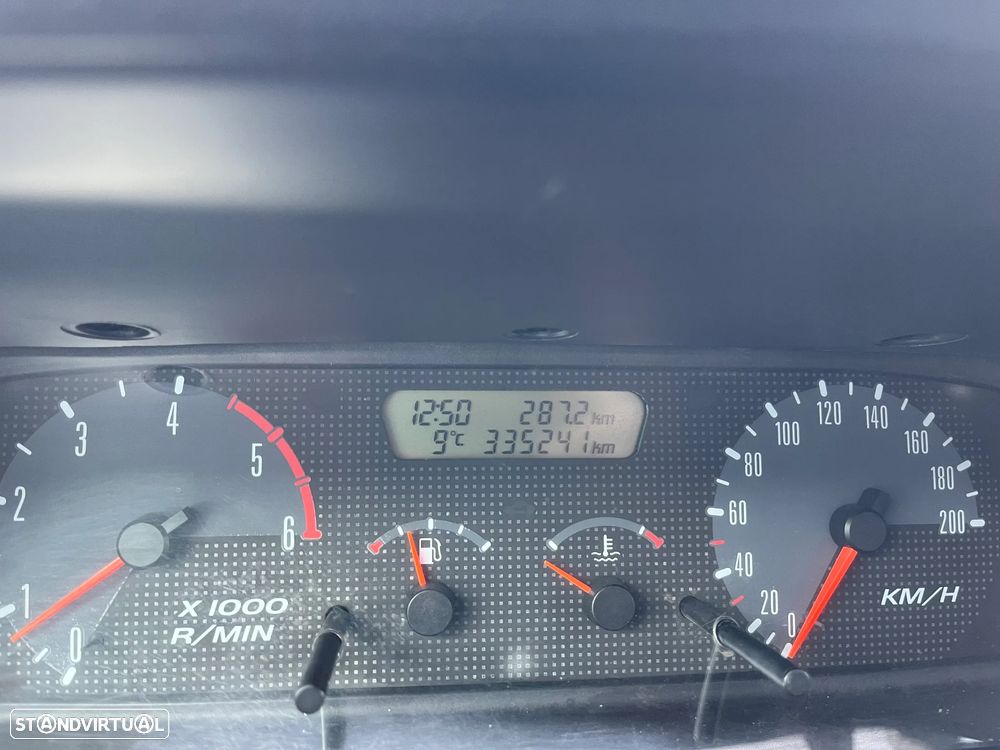 Nissan Terrano II Van 3.0 Di - 15