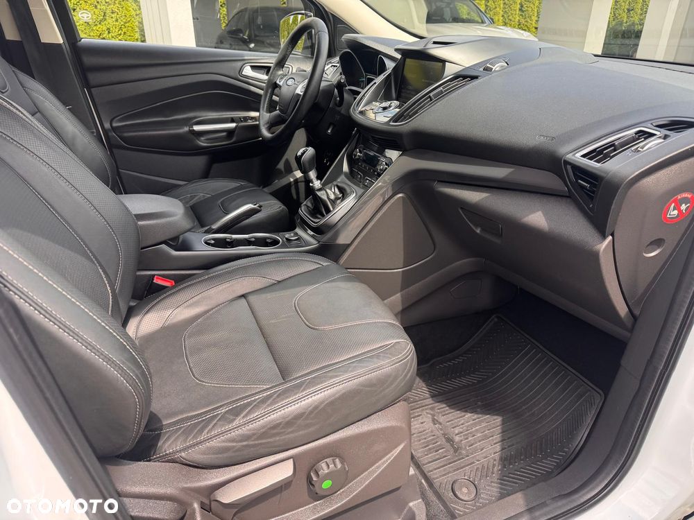 Ford Kuga - 19