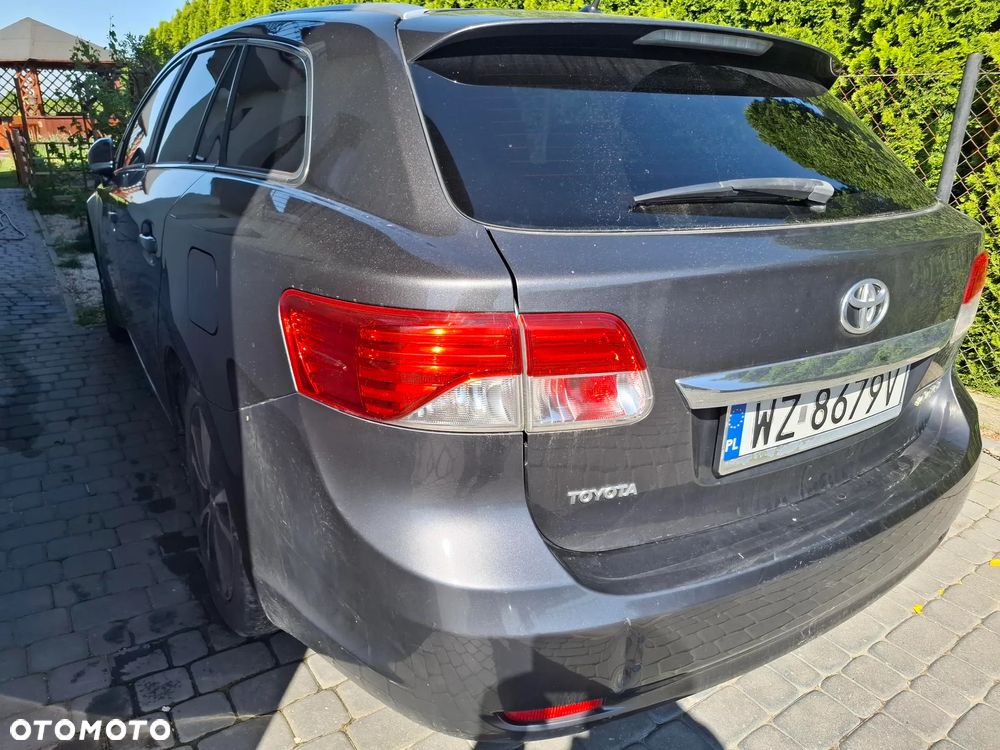 Toyota Avensis 1.8 Active - 1