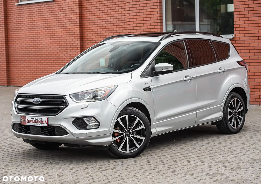 Ford Kuga 1.5 EcoBoost 2x4 ST-Line - 24