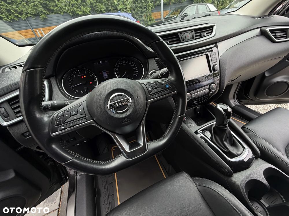 Nissan Qashqai 1.3 DIG-T DCT TEKNA - 28
