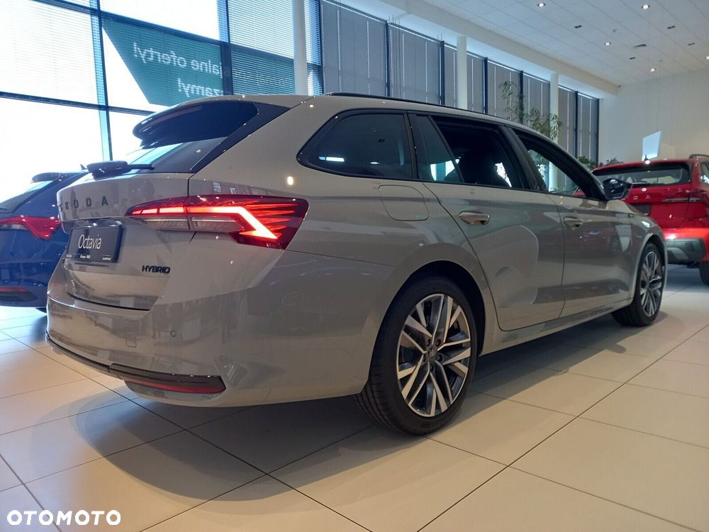 Skoda Octavia 1.5 TSI mHEV Sportline DSG - 4