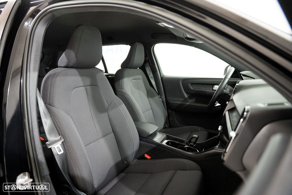 Volvo XC 40 Recharge Core - 14