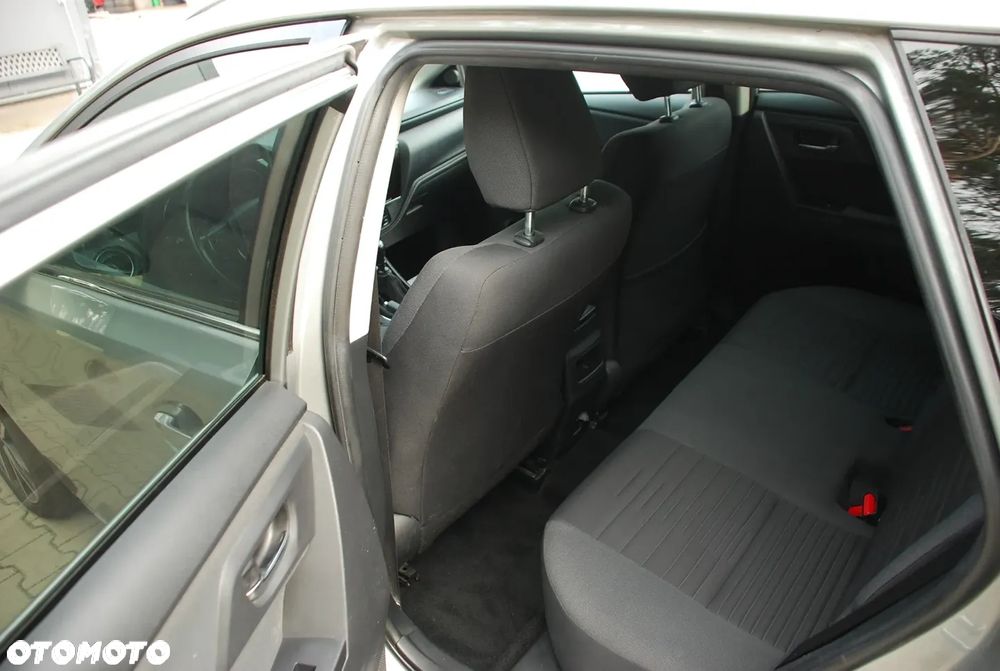 Toyota Auris 1.6 D-4D Edition-S - 19