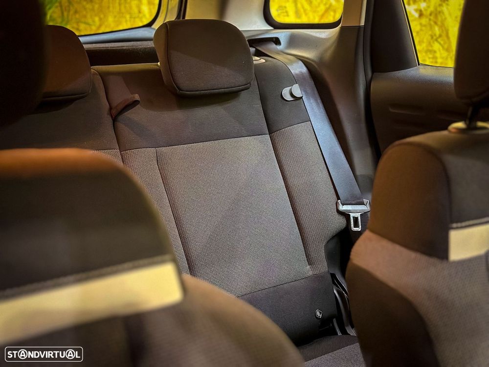 Citroën C3 Aircross 1.6 BlueHDi Feel - 26