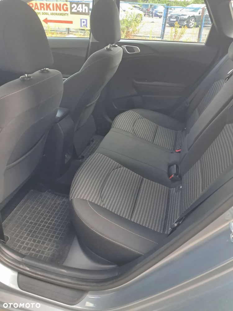 Kia Ceed 1.5 T-GDI M - 8
