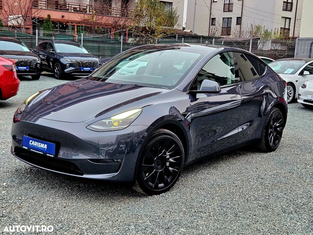 Tesla Model Y Long Range Dual Motor AWD - 10