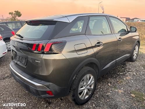 Peugeot 3008 2018 photo 3