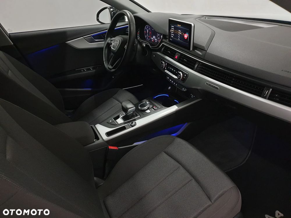 Audi A4 - 40
