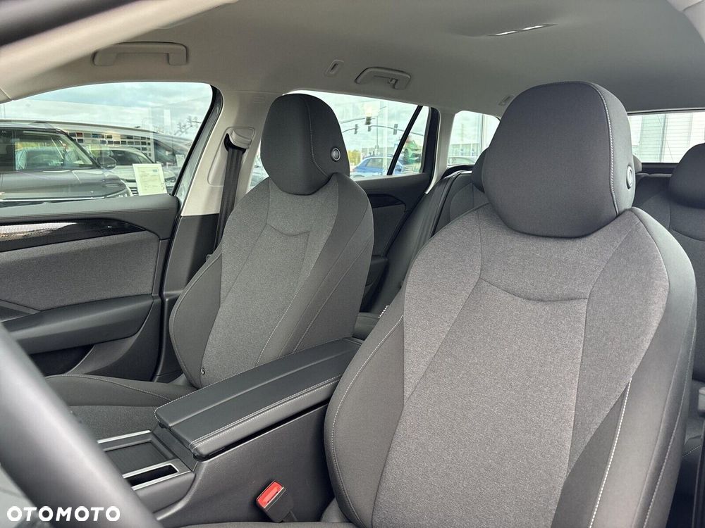 Volkswagen Passat - 14