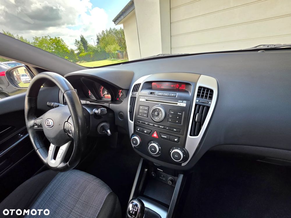 Kia Ceed 1.4 CVVT Vision - 12