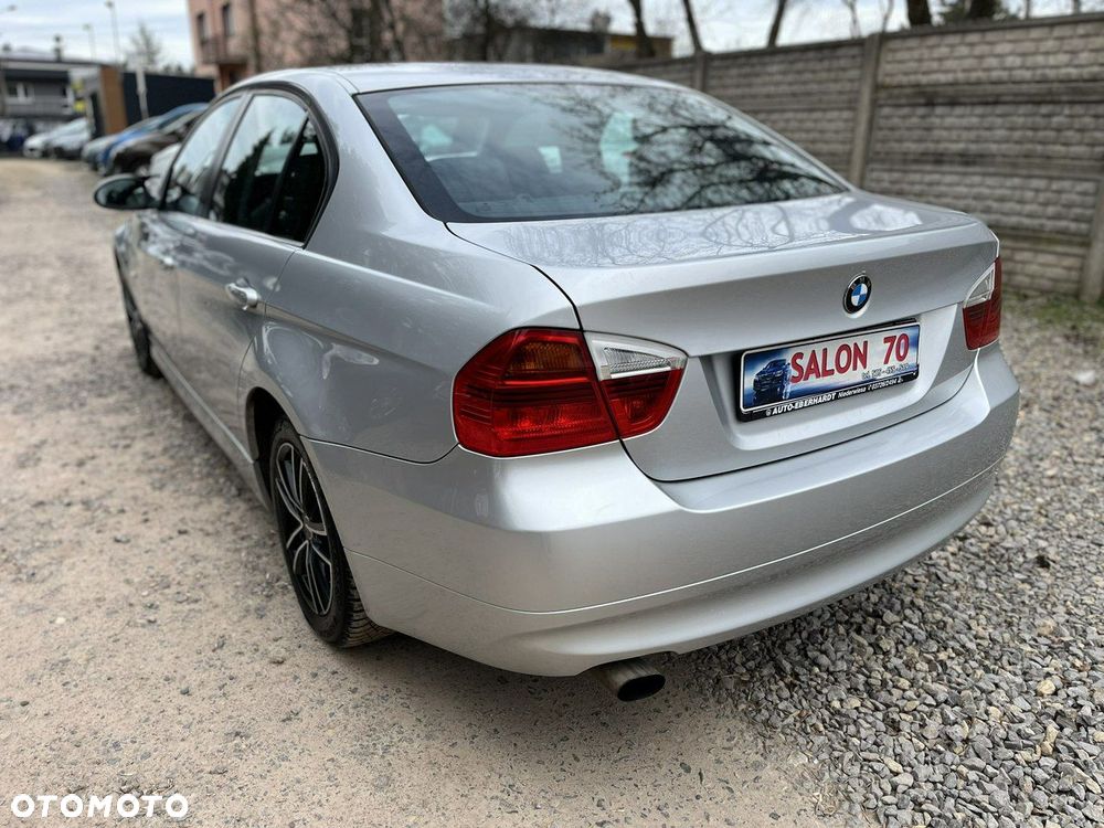 BMW Seria 3 318i - 7