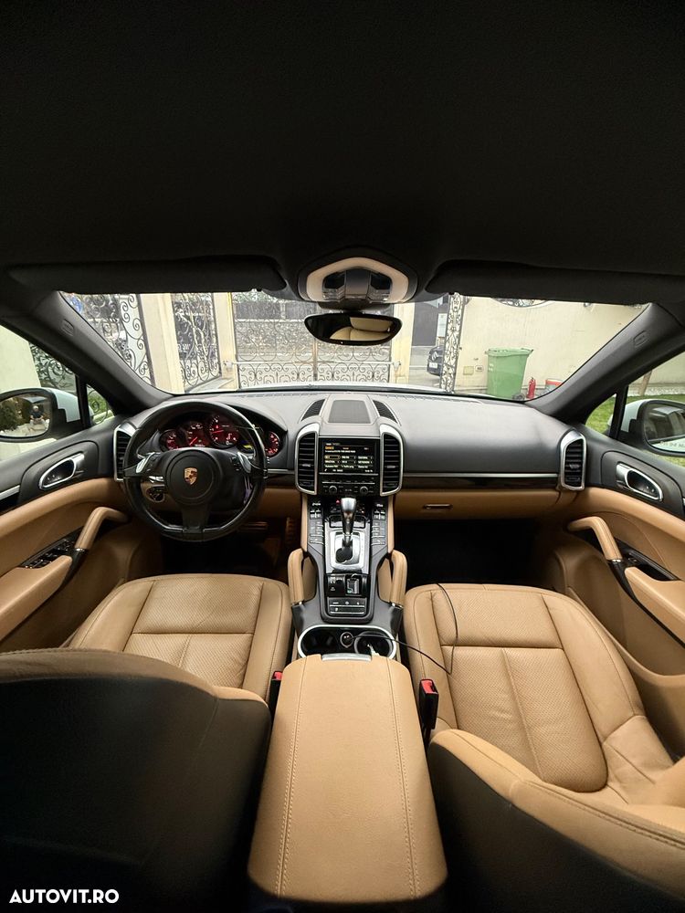 Porsche Cayenne 3.0TD TipTronic - 6