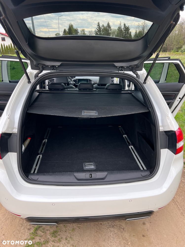 Peugeot 308 1.6 e-THP GT S&S - 10
