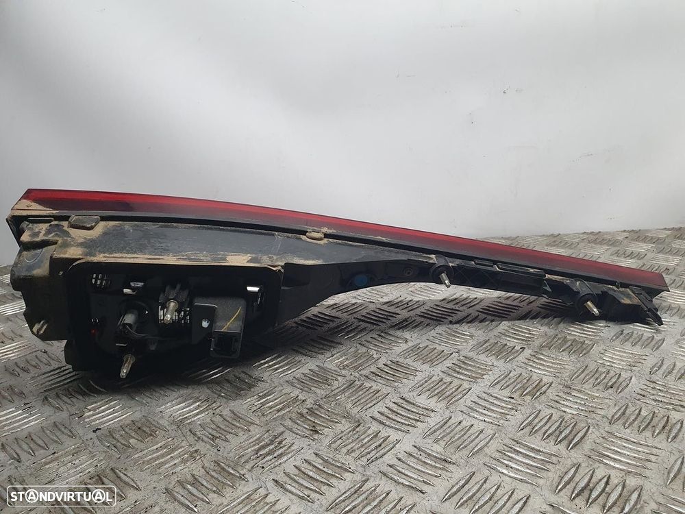 FAROLIM TRASEIRO DIREITO RENAULT MEGANE IV FASTBACK 2019 -265506075R - 1