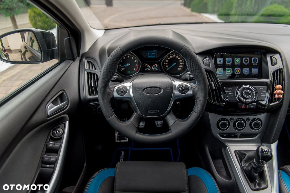Ford Focus 1.6 Titanium - 33