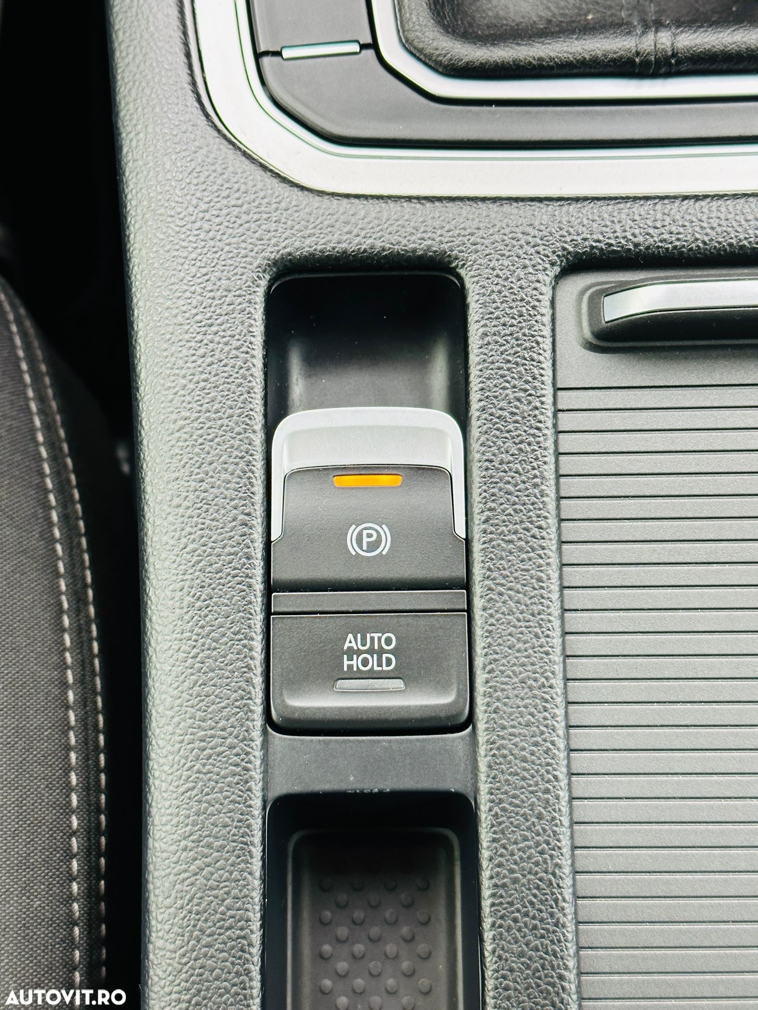 Volkswagen Passat - 35