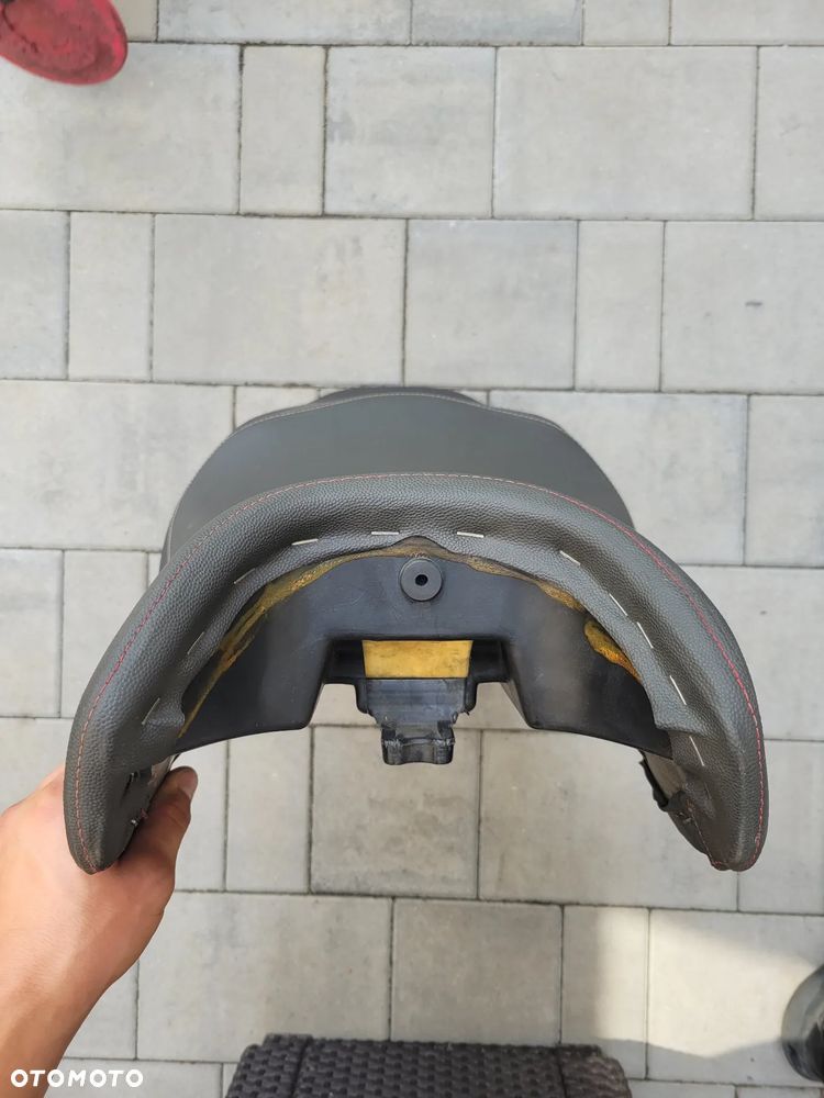 Kanapa, fotel, siedzenie Moto Guzzi Breva 750 - 15