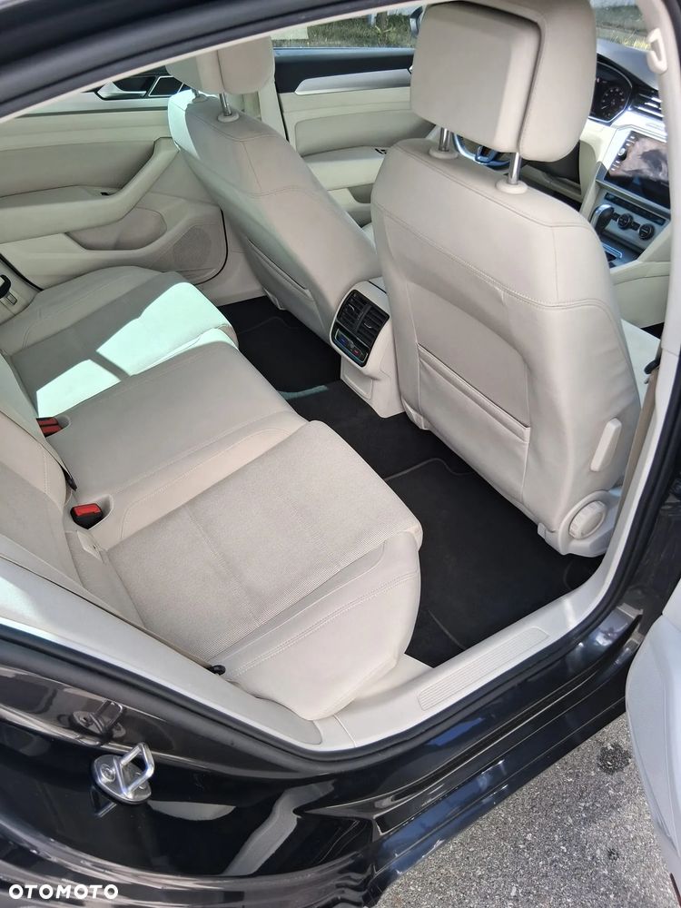 Volkswagen Passat 2.0 TDI BMT SCR Comfortline DSG7 - 13
