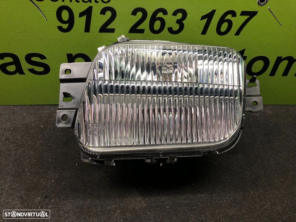 MITSUBISHI FUSO CANTER FAROL NEVOEIRO ESQUERDO - FN040 - 1