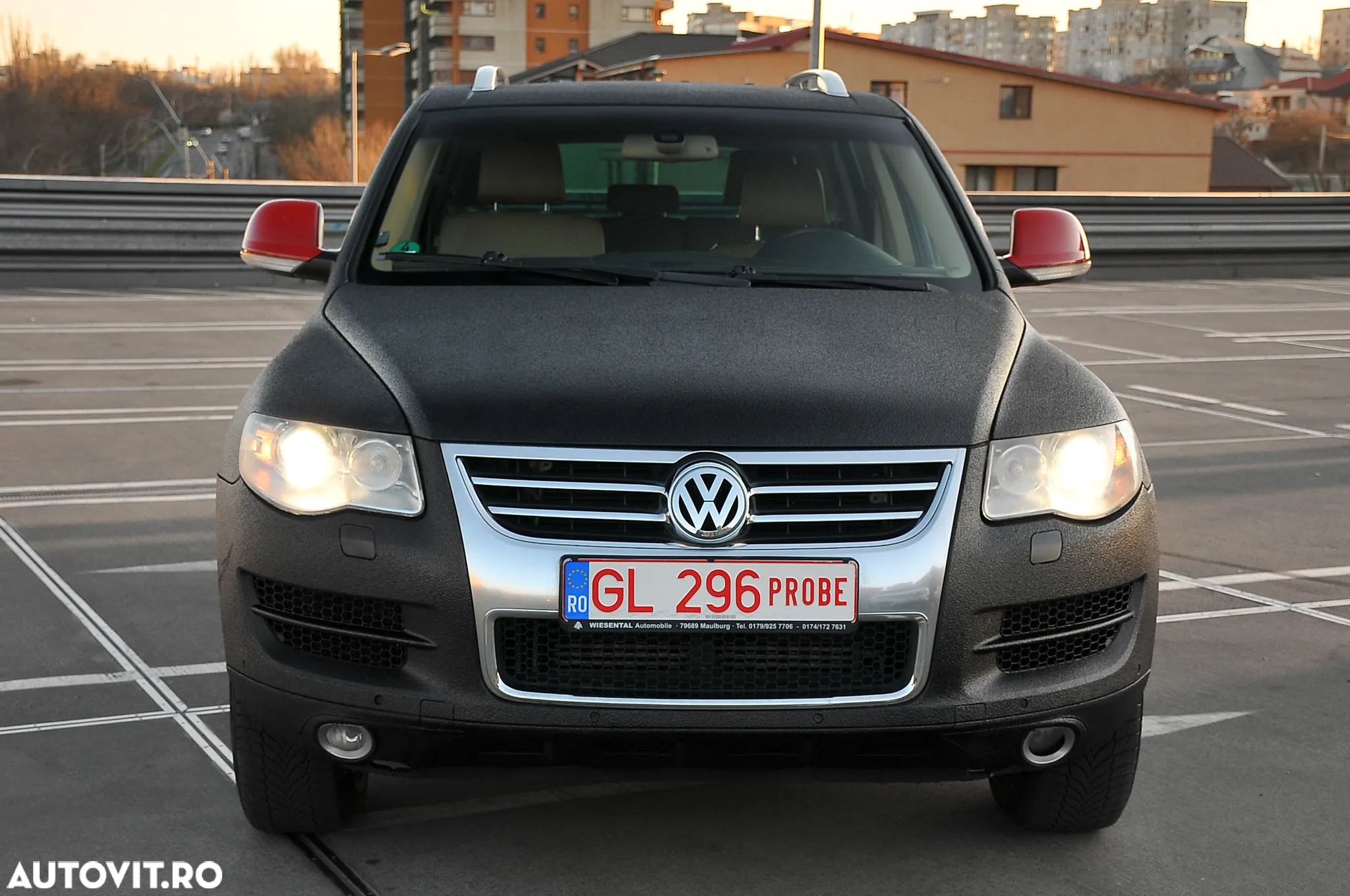 Volkswagen Touareg - 2