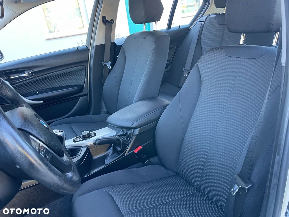 BMW Seria 1 118i - 12