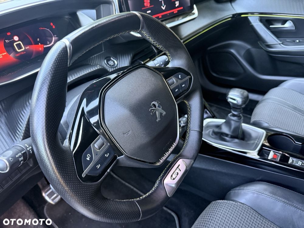Peugeot 2008 PureTech 130 GT - 12