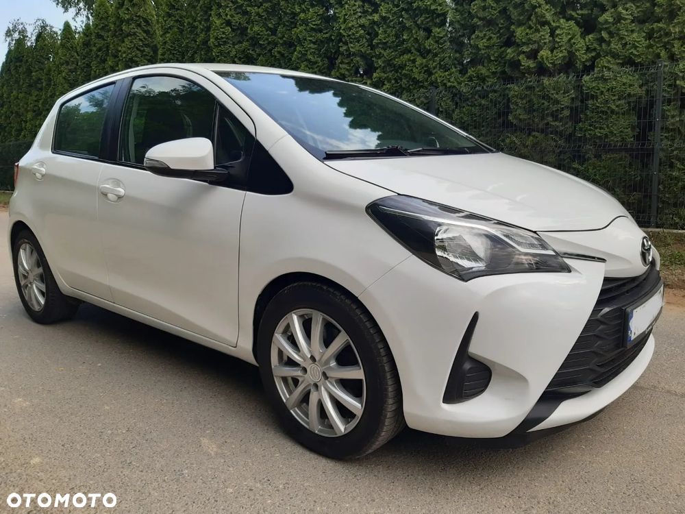Toyota Yaris 1.5 Premium CVT - 13