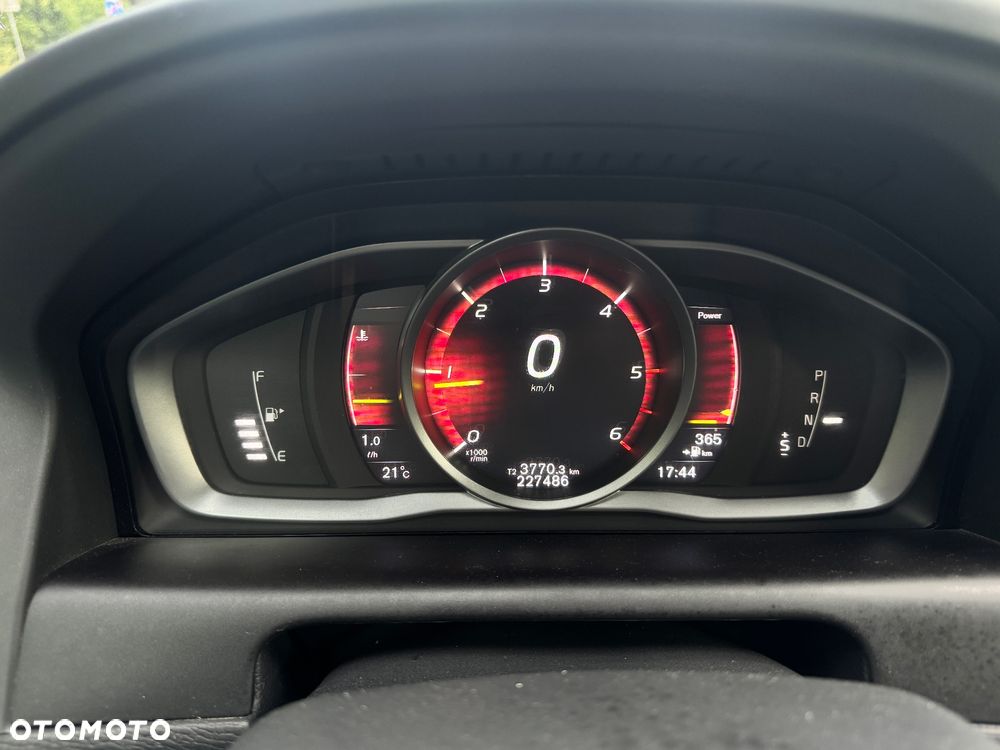 Volvo XC 60 D3 Geartronic Momentum - 6
