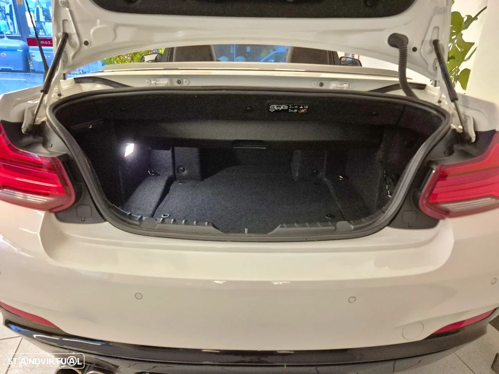 BMW 218 d Cabrio Pack M Auto - 32