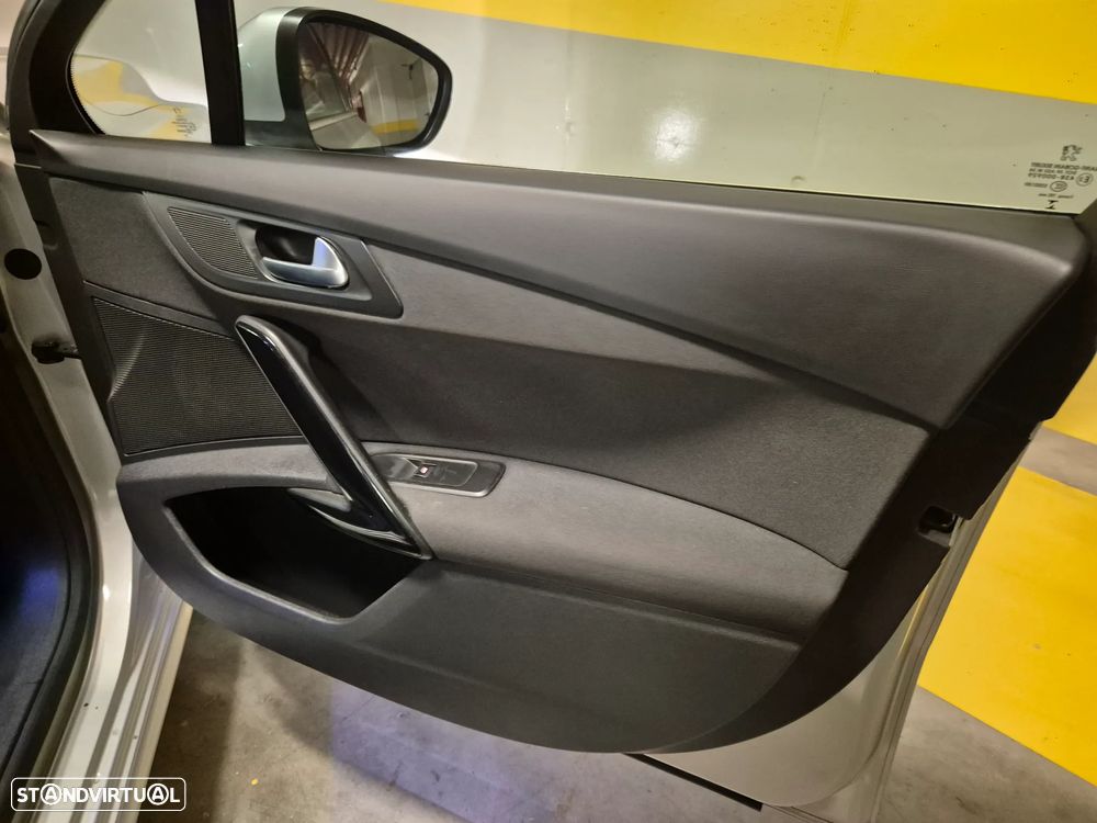 Peugeot 508 SW 1.6 e-HDi Allure 2-Tronic - 43