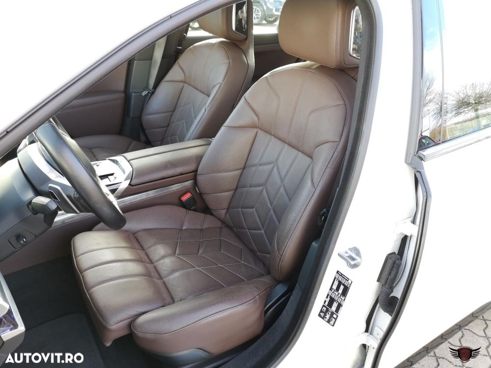 BMW Seria 7 740d xDrive - 9