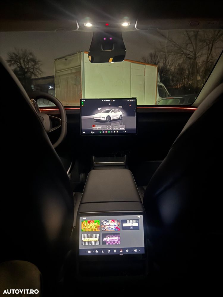 Tesla Model Y RWD - 3