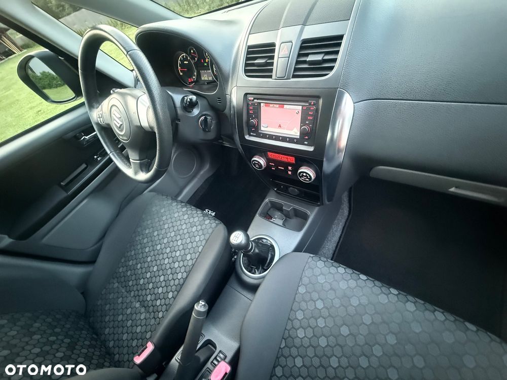Suzuki SX4 Classic 1.6 VVT 4x4 Style - 10