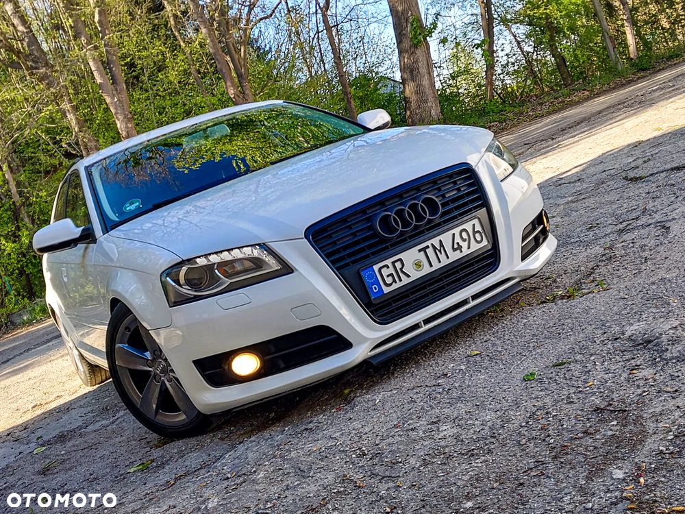 Audi A3 Sportback 1.4 TFSI S Line Sportpaket plus - 2
