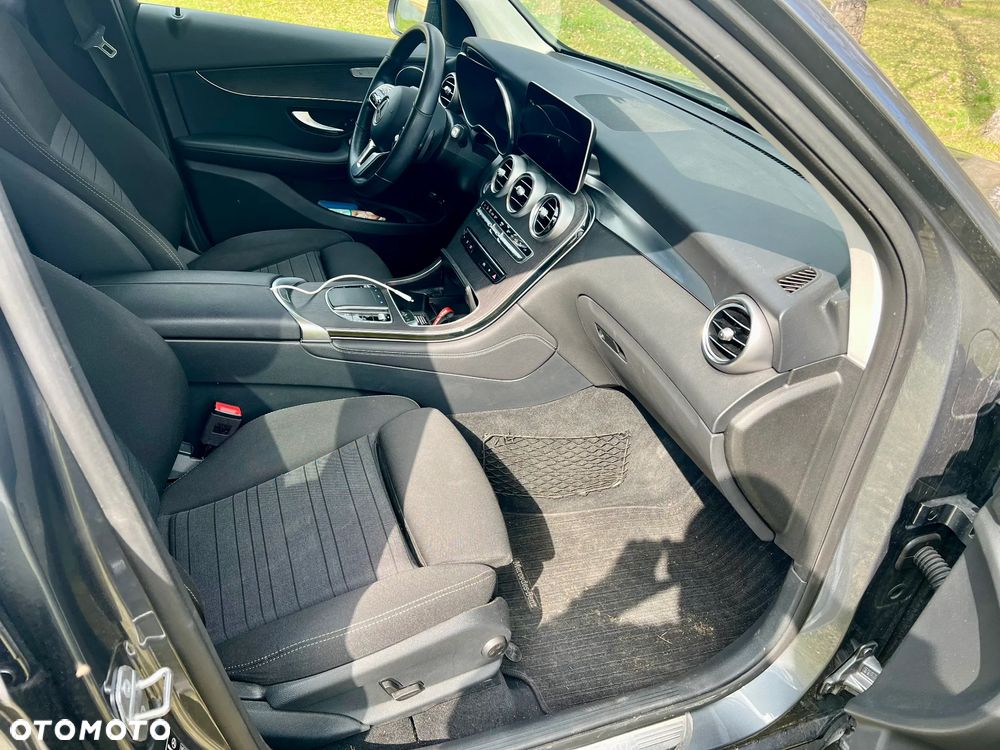 Mercedes-Benz GLC 220 d 4Matic 9G-TRONIC - 19