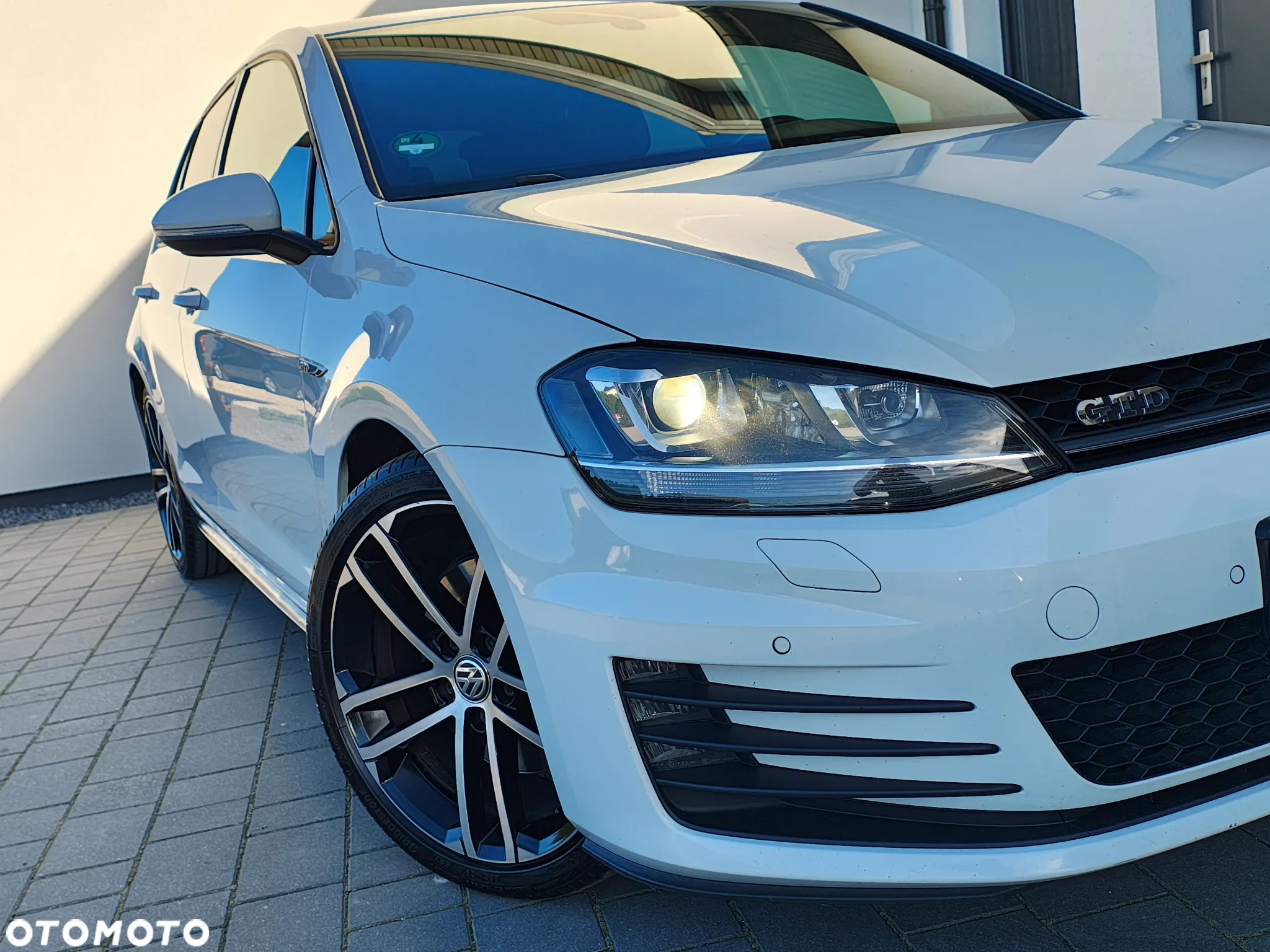 Volkswagen Golf GTD 2.0 TDI SCR DSG - 19