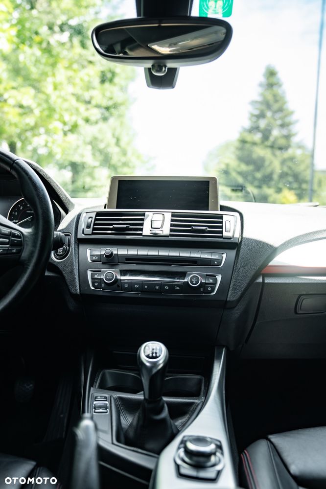 BMW Seria 1 118i Sport Line - 13