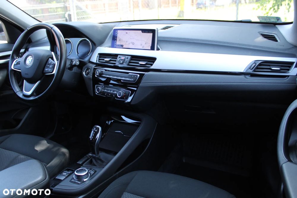 BMW X2 sDrive18i - 18