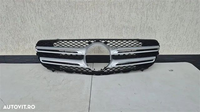 Grila centrala Mercedes GLC dupa 2016 cod A2538807000 - 1