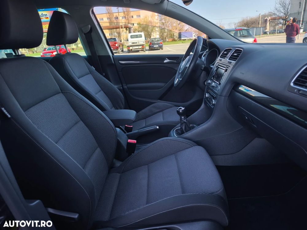 Volkswagen Golf 1.6 Comfortline - 11