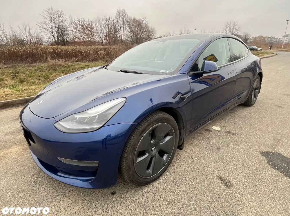 Tesla Model 3 Langstreckenbatterie Allradantrieb Dual Motor - 1